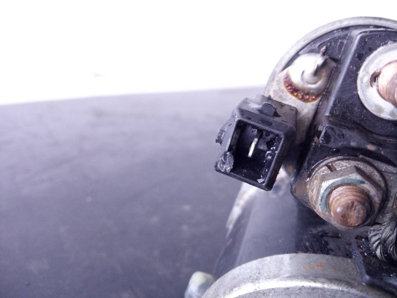 Recambio de motor arranque para citroën c4 berlina 1.6 16v referencia OEM IAM M000T32271ZE V75500178004 P3-A7-24-1