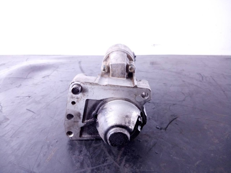 Recambio de motor arranque para citroën c4 berlina 1.6 16v referencia OEM IAM M000T32271ZE V75500178004 P3-A7-24-1