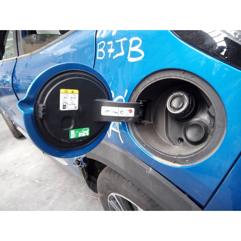 Recambio de tapa exterior combustible para ford puma hybrid titanium referencia OEM IAM   