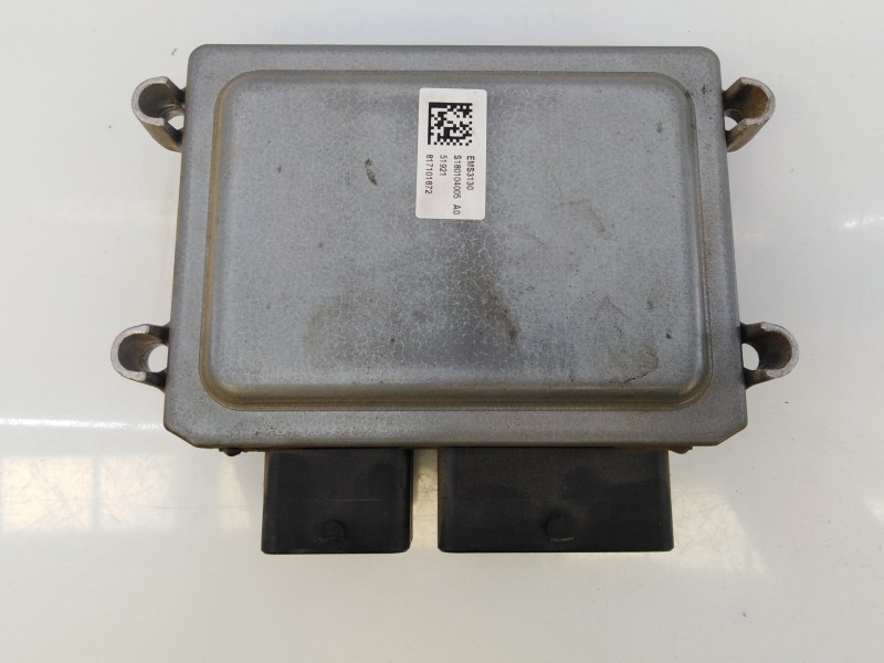 Recambio de centralita motor uce para dacia sandero laureate referencia OEM IAM 237101430R S180106122A E2-A1-7-1