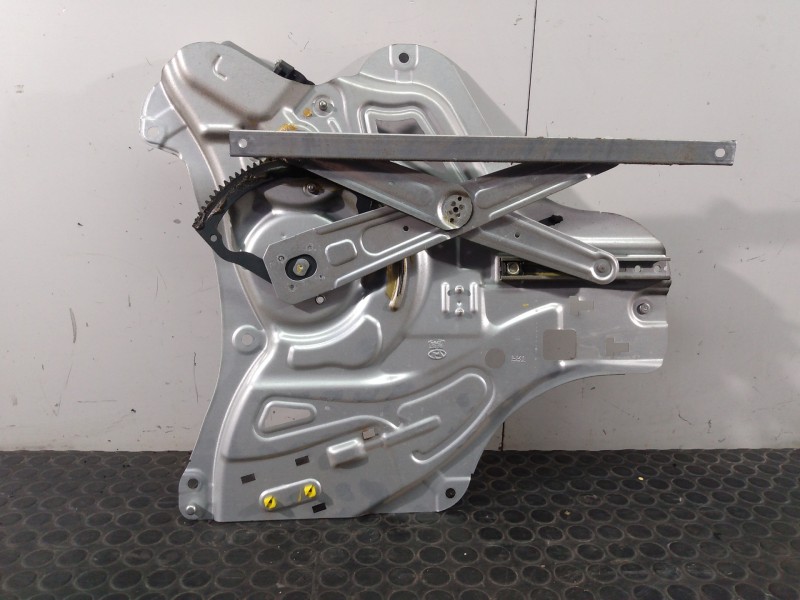 Recambio de elevalunas delantero derecho para hyundai ix35 style 2wd referencia OEM IAM 813202Y000  P2-B4-17