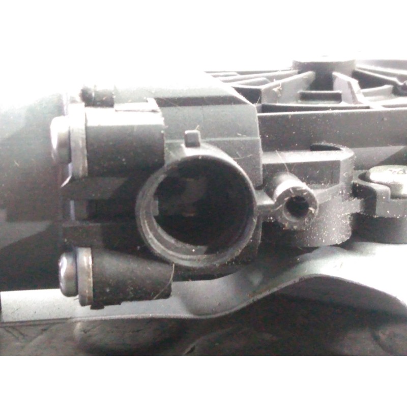 Recambio de elevalunas delantero derecho para hyundai ix35 style 2wd referencia OEM IAM 813202Y000  P2-B4-17