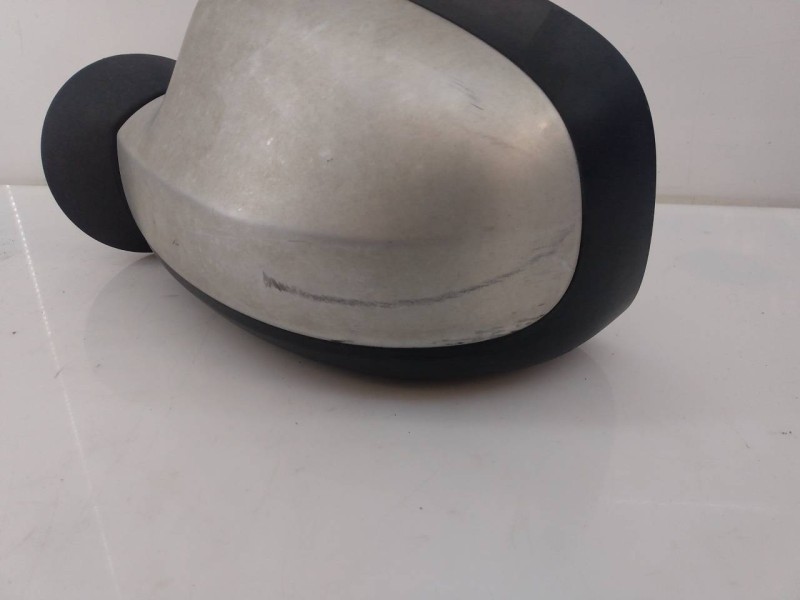 Recambio de retrovisor derecho manual para dacia sandero laureate referencia OEM IAM 32630103  E1-A1-15-1