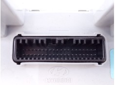 Recambio de mando climatizador para hyundai ix35 style 2wd referencia OEM IAM 972502Y400  E3-A3-49-4 2