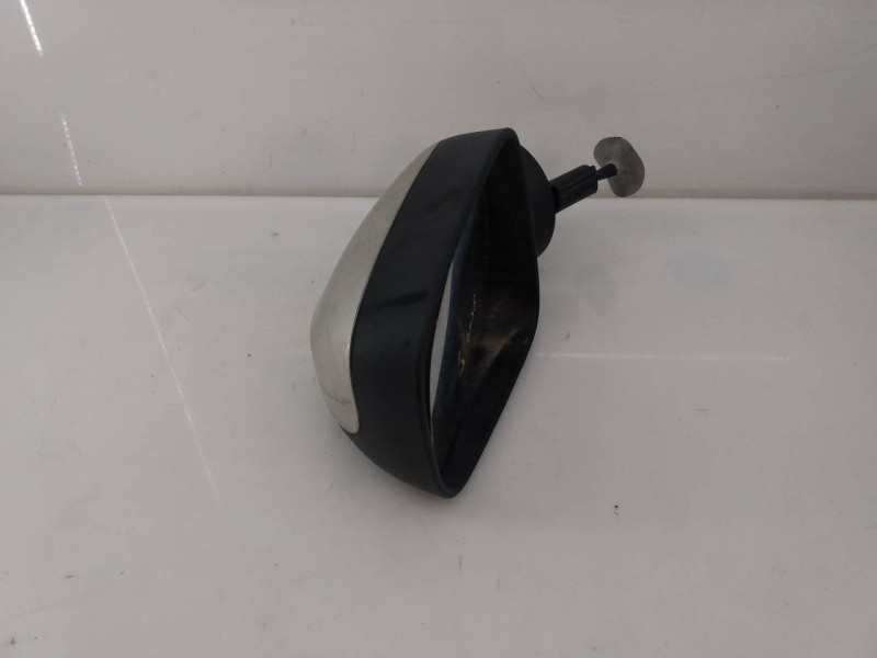 Recambio de retrovisor derecho manual para dacia sandero laureate referencia OEM IAM 32630103  E1-A1-15-1