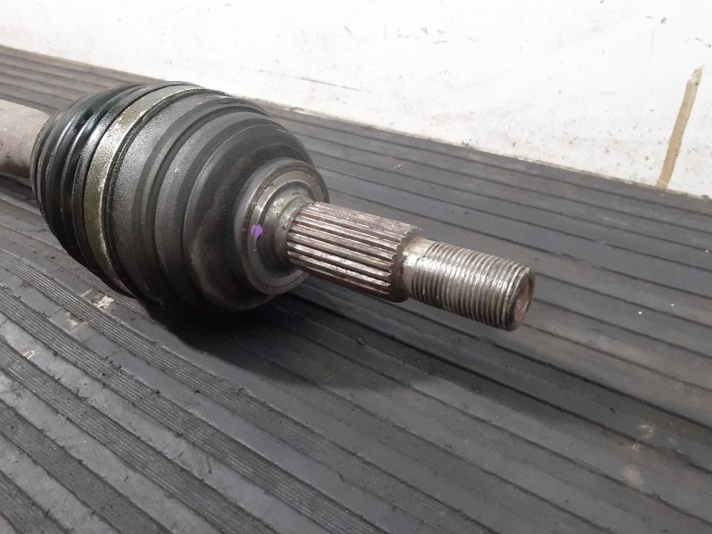 Recambio de transmision delantera izquierda para dacia sandero laureate referencia OEM IAM 8200499304  P1-A6-17