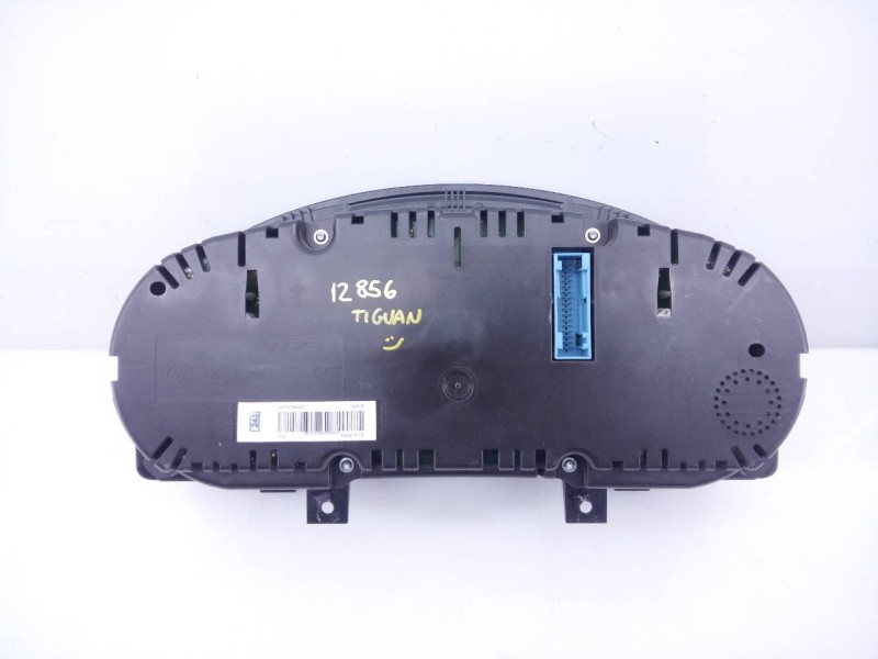 Recambio de cuadro instrumentos para volkswagen tiguan trendline plus referencia OEM IAM 5N0920883A  E2-A1-25-2