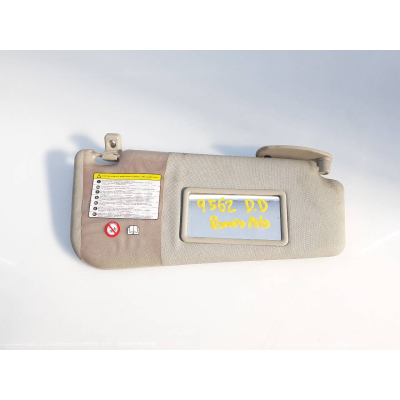 Recambio de parasol derecho para alfa romeo mito (145) distinctive referencia OEM IAM   E2-B2-8-1