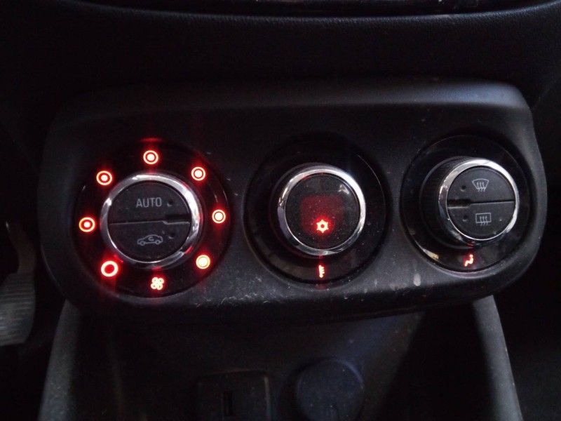 Recambio de mando climatizador para opel corsa e selective ecoflex referencia OEM IAM 57084EE1 13468064 E3-A5-18-4