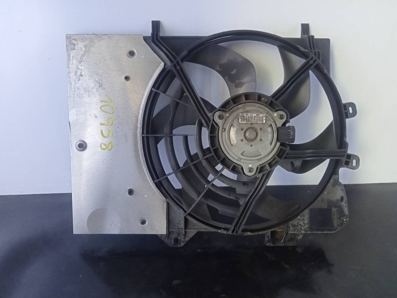 Recambio de electroventilador para peugeot 208 active referencia OEM IAM 9682895680  P2-B8-33