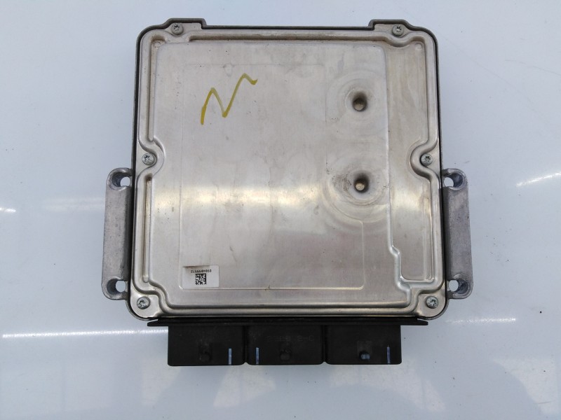 Recambio de centralita motor uce para land rover freelander (lr2) td4 e referencia OEM IAM AG9112A650SB 0281016026 E3-B3-18-4
