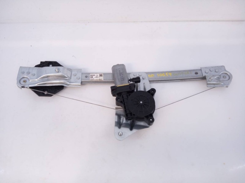 Recambio de elevalunas delantero derecho para dacia sandero stepway referencia OEM IAM 0371010 M13616C00 E1-A1-44-1