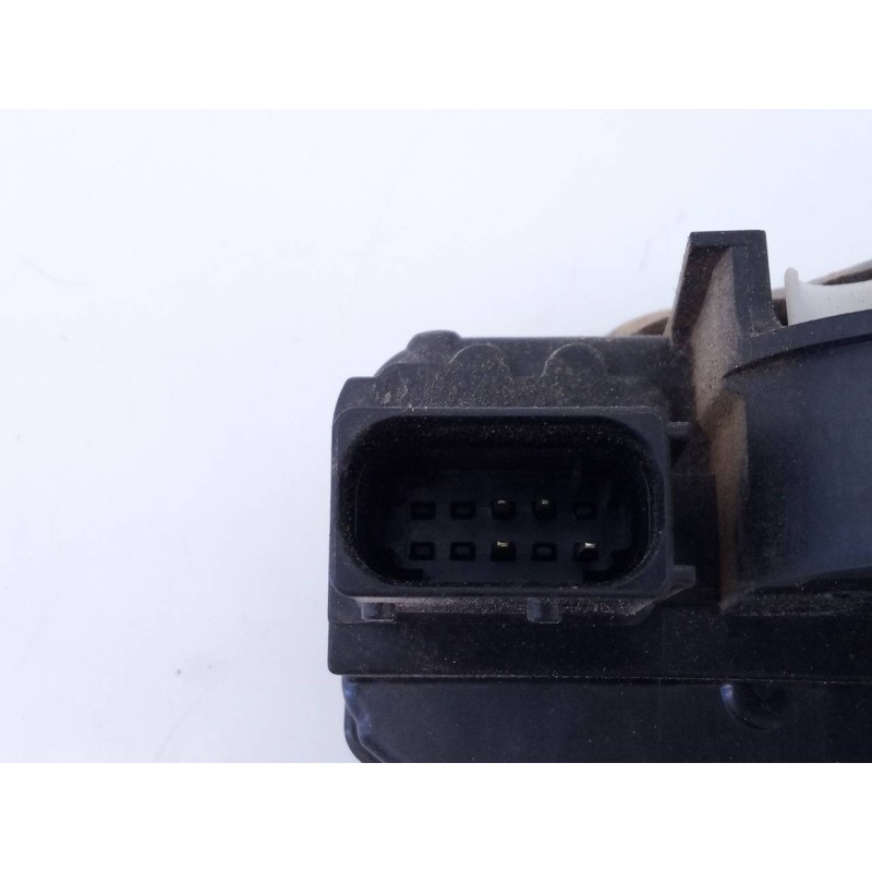 Recambio de cerradura puerta delantera derecha para chevrolet cruze lt referencia OEM IAM 13503802  E2-B6-54-1