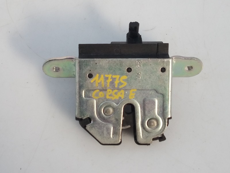 Recambio de cerradura maletero / porton para opel corsa e selective ecoflex referencia OEM IAM A102523 39021416 E2-B6-5-2