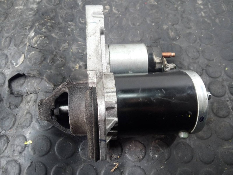 Recambio de motor arranque para dacia sandero stepway referencia OEM IAM 233000779R  P3-B7-28-3