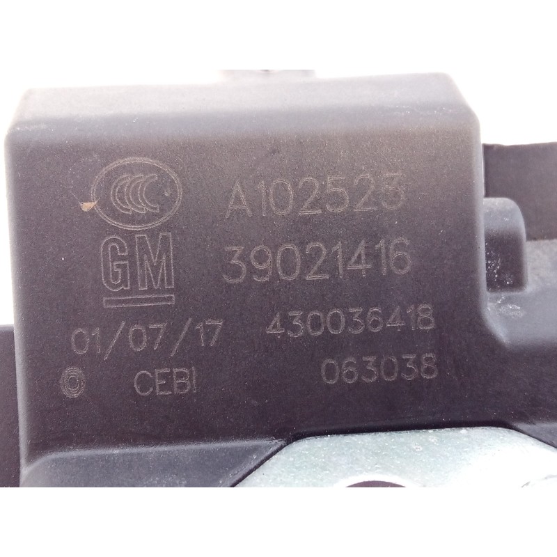Recambio de cerradura maletero / porton para opel corsa e selective ecoflex referencia OEM IAM A102523 39021416 E2-B6-5-2