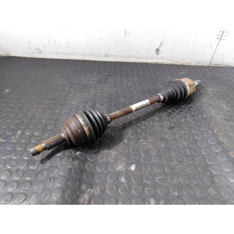 Recambio de transmision delantera izquierda para dacia sandero stepway referencia OEM IAM 391017832R 1696930 P1-A6-14