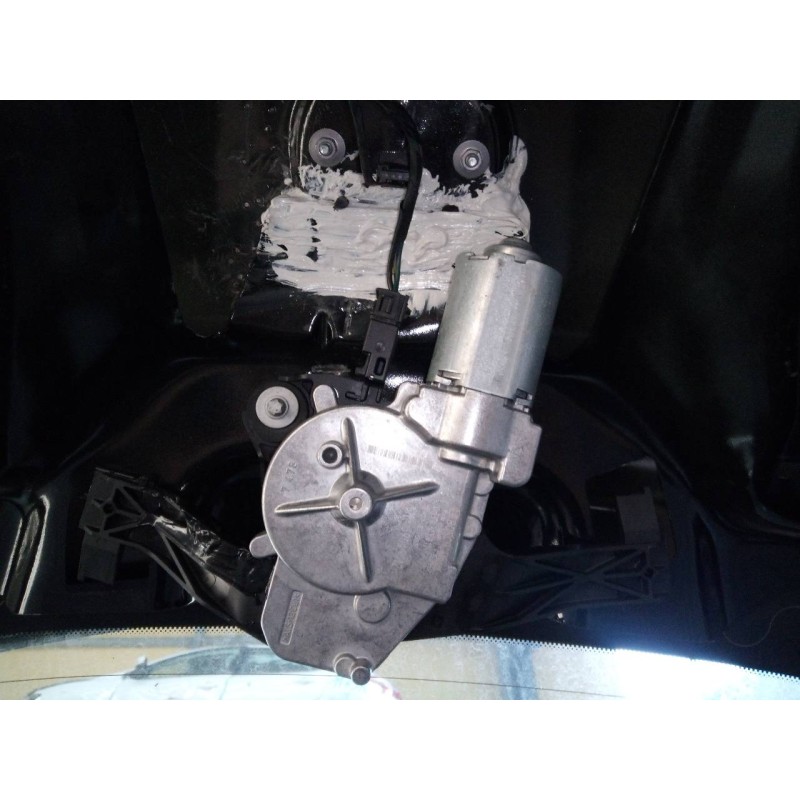 Recambio de motor limpia trasero para opel corsa e selective ecoflex referencia OEM IAM 0390205011 39045012 