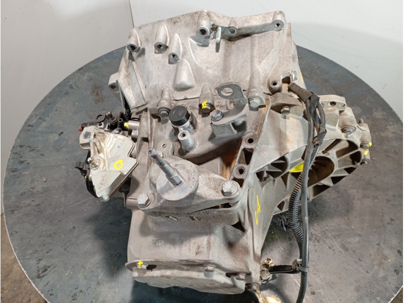 Recambio de caja cambios para citroën c4 berlina 1.6 16v referencia OEM IAM 20EA03  M1-B2-141