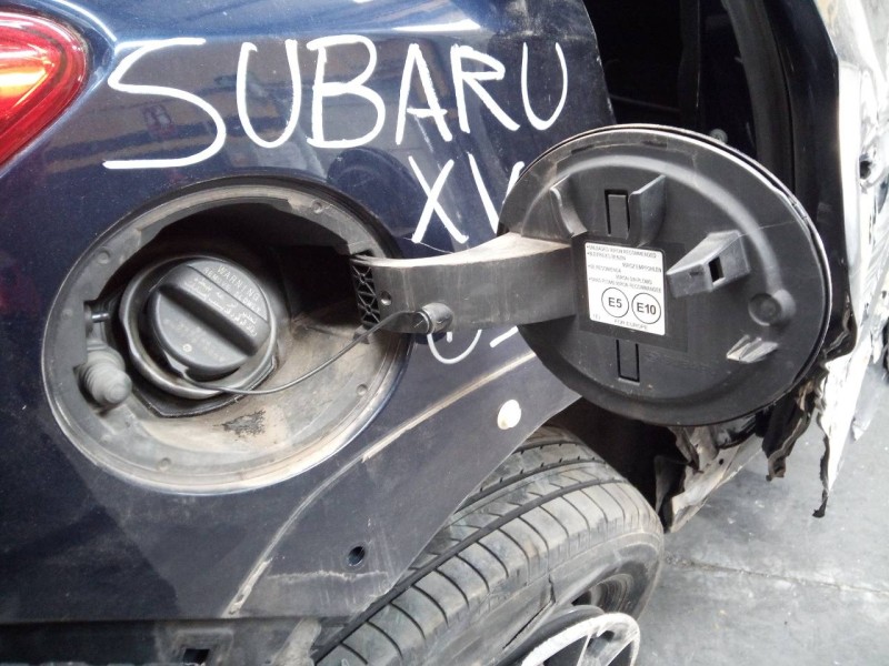 Recambio de tapa exterior combustible para subaru xv (g5) sport referencia OEM IAM   