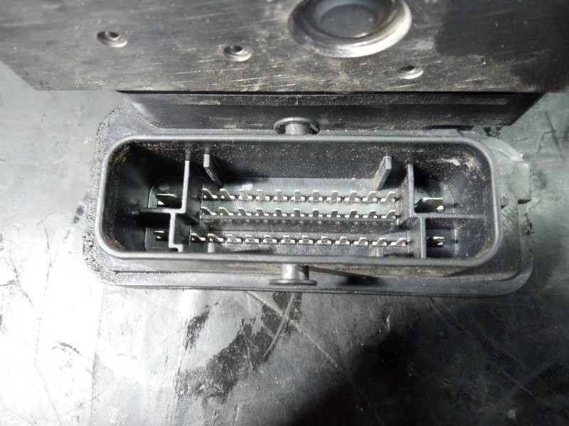 Recambio de abs para dacia sandero ambiance referencia OEM IAM 476600188R 269722 P3-B8-28-1