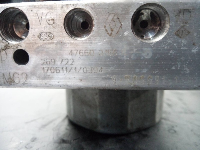 Recambio de abs para dacia sandero ambiance referencia OEM IAM 476600188R 269722 P3-B8-28-1