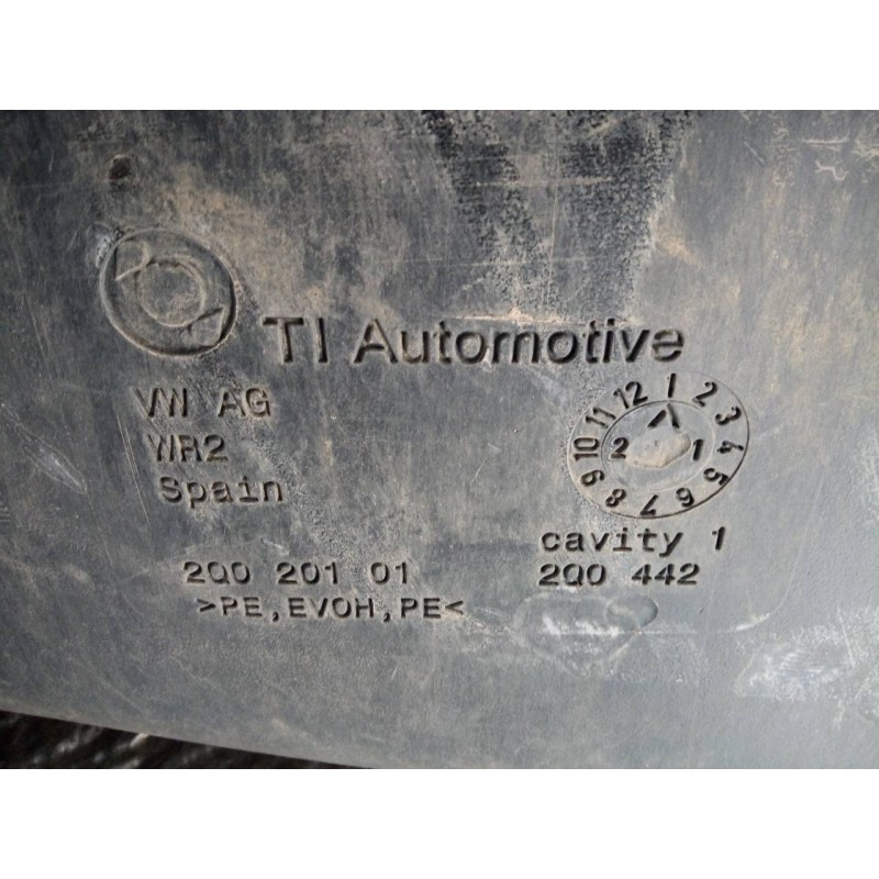 Recambio de deposito combustible para volkswagen t-cross basis referencia OEM IAM 2Q020101  