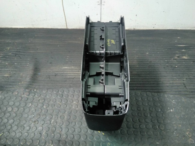 Recambio de consola central para peugeot 208 (p2) allure referencia OEM IAM 9823377280  P2-A1-23