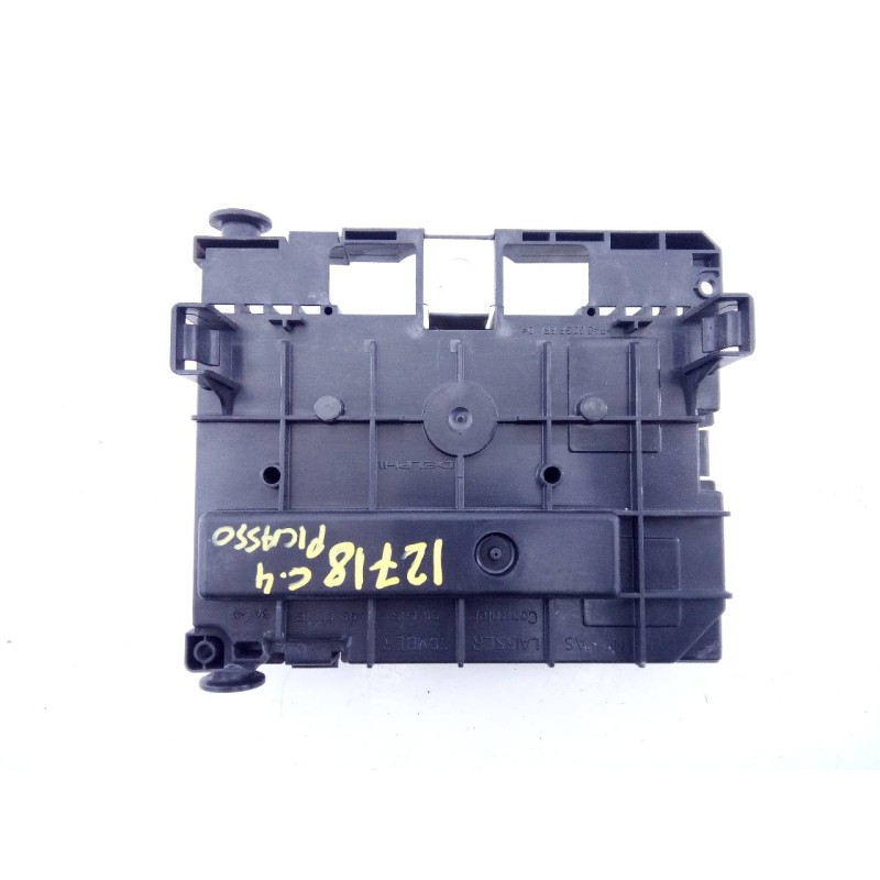 Recambio de caja reles / fusibles para citroën c4 grand picasso monospace referencia OEM IAM 9666700180  E3-B2-31-2
