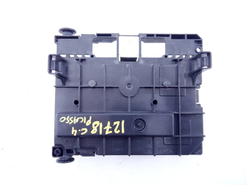 Recambio de caja reles / fusibles para citroën c4 grand picasso monospace referencia OEM IAM 9666700180  E3-B2-31-2