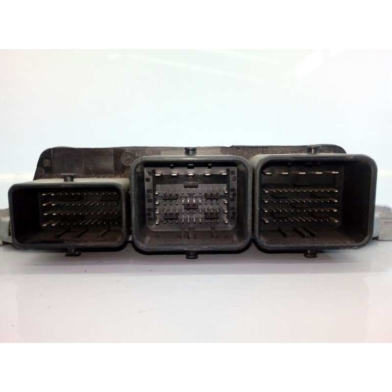 Recambio de centralita motor uce para citroën c4 lim. sport referencia OEM IAM 9676760880 9666681180 E3-B2-25-2