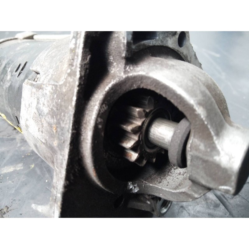 Recambio de motor arranque para dacia sandero ambiance referencia OEM IAM 233006508B 20F7JH4628C P3-B7-17-3