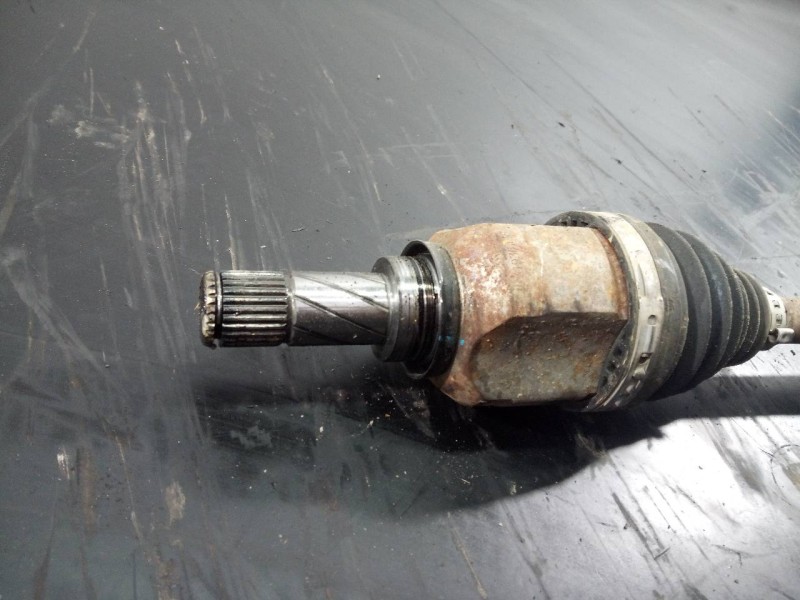 Recambio de transmision delantera izquierda para dacia sandero ambiance referencia OEM IAM 391014946R 4946RRARH252VK P1-B6-38