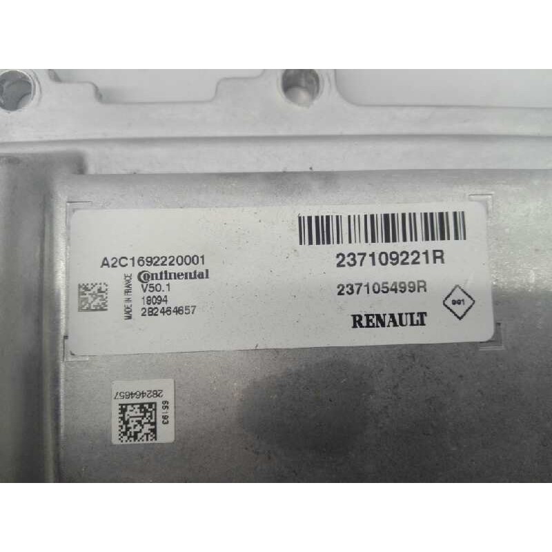 Recambio de centralita motor uce para dacia sandero laureate referencia OEM IAM 237109221R A2C1692220001 E2-A1-28-8