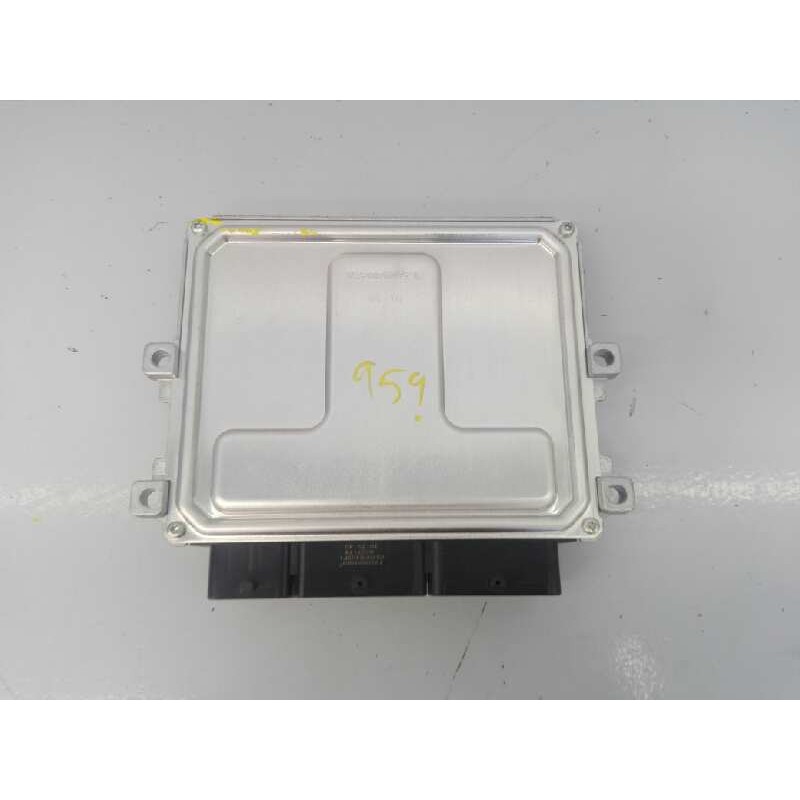 Recambio de centralita motor uce para dacia sandero laureate referencia OEM IAM 237109221R A2C1692220001 E2-A1-28-8
