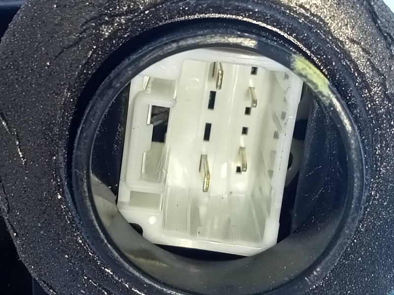 Recambio de cerradura puerta trasera izquierda para toyota rav 4 advance hybrid referencia OEM IAM 4C8100408  E2-B4-50-2