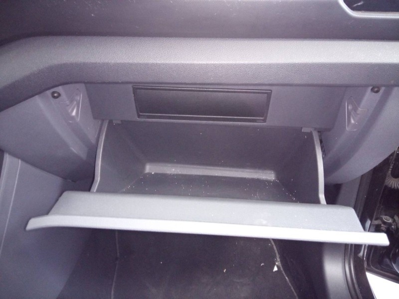 Recambio de guantera para volkswagen t-cross basis referencia OEM IAM   