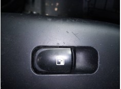 MANDO ELEVALUNAS DELANTERO DERECHO 