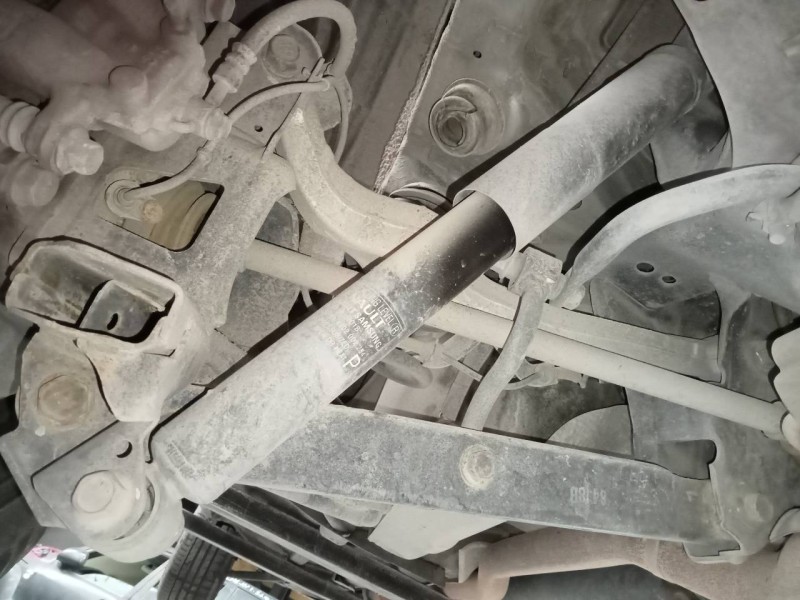 Recambio de amortiguador trasero izquierdo para renault koleos dynamique referencia OEM IAM 56210JY01B  