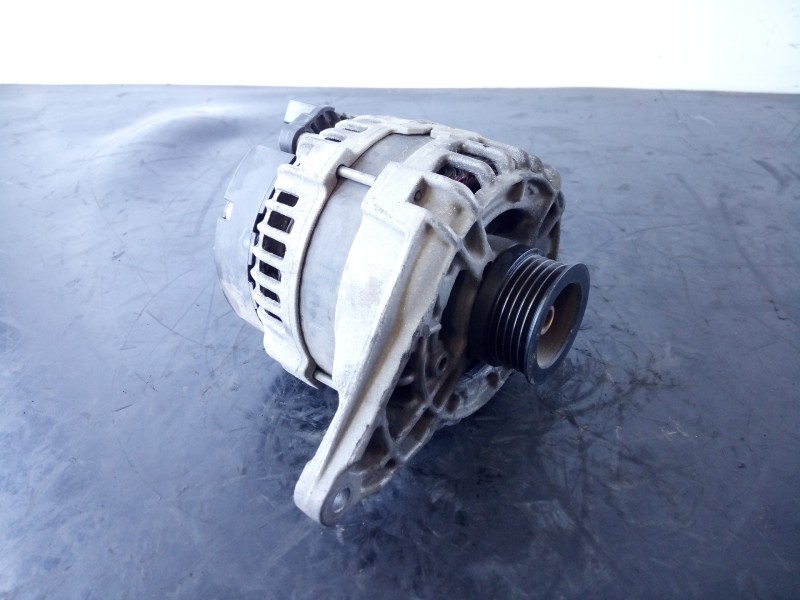 Recambio de alternador para mercedes-benz clase a (w176) a 180 cdi blueefficiency (176.000) referencia OEM IAM A0009063322 01257