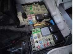 CAJA RELES / FUSIBLES 