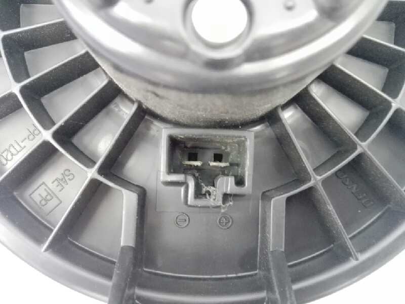 Recambio de ventilador calefaccion para suzuki swift berlina (mz) gl (5-ptas.) referencia OEM IAM AV2727000311  E2-A3-54-1