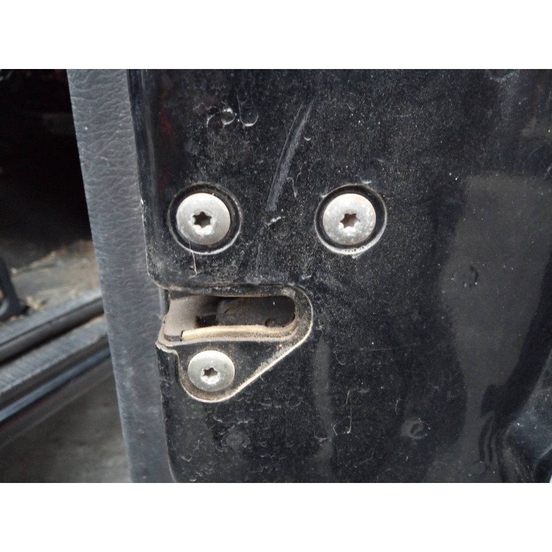 Recambio de cerradura puerta delantera derecha para chrysler jeep cherokee (kj) 2.5 crd sport referencia OEM IAM   