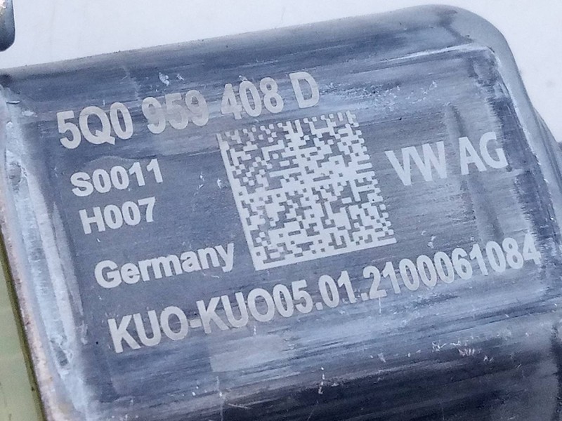 Recambio de elevalunas trasero derecho para volkswagen t-cross basis referencia OEM IAM 5Q0959408D  E1-B6-46-2