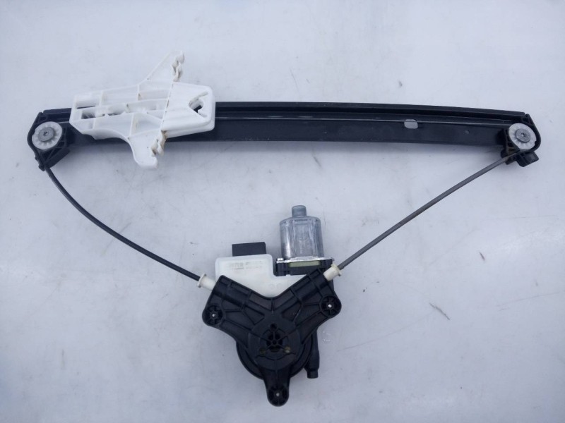 Recambio de elevalunas trasero derecho para volkswagen t-cross basis referencia OEM IAM 5Q0959408D  E1-B6-46-2