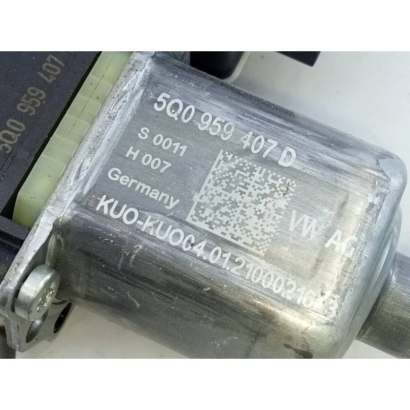 Recambio de elevalunas trasero izquierdo para volkswagen t-cross basis referencia OEM IAM 5Q0959407D  E1-B6-34-1