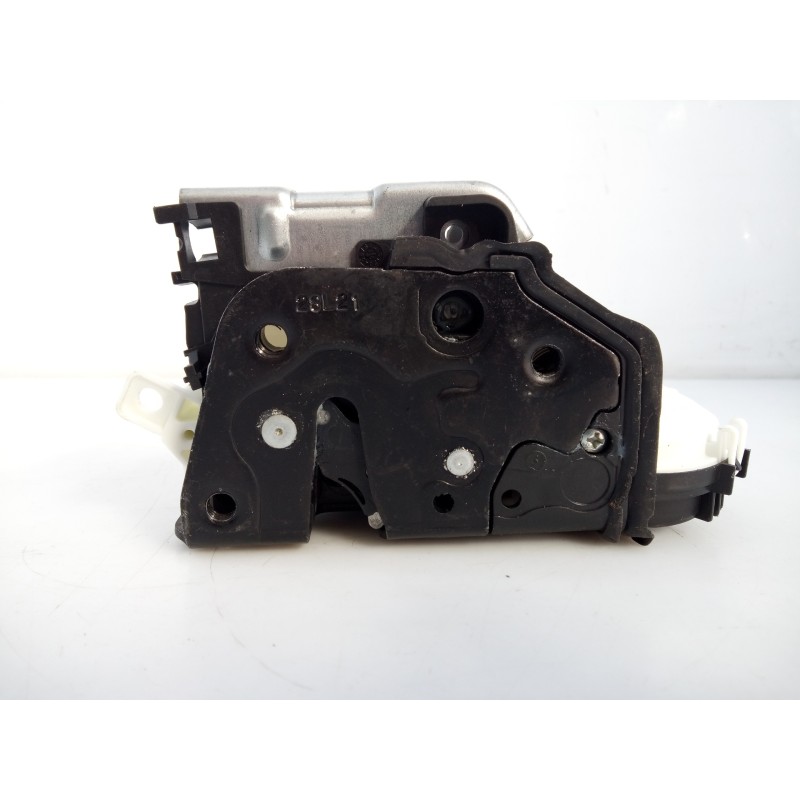 Recambio de cerradura puerta trasera izquierda para audi q7 4mg 45 tdi quattro s line referencia OEM IAM JA64G0839015L 3059973B 