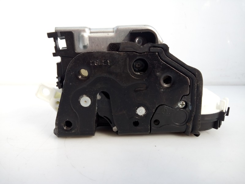 Recambio de cerradura puerta trasera izquierda para audi q7 4mg 45 tdi quattro s line referencia OEM IAM JA64G0839015L 3059973B 