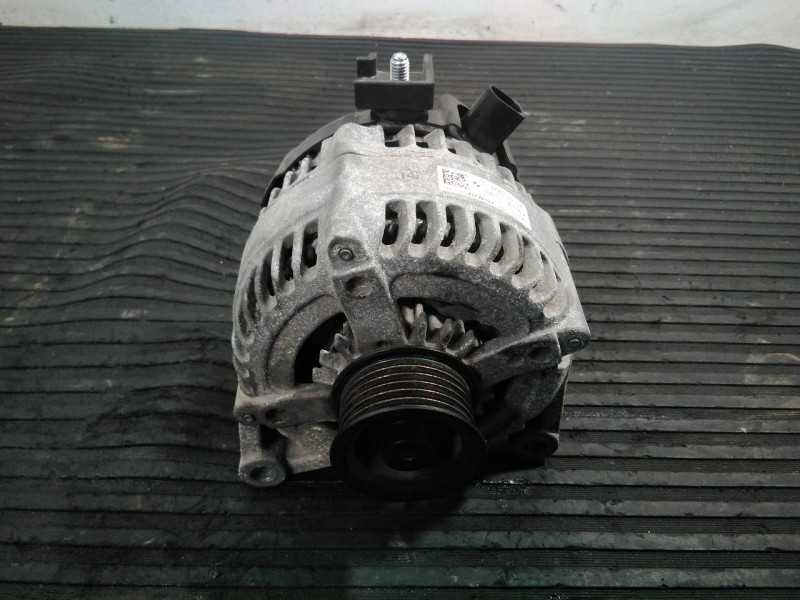 Recambio de alternador para bmw serie x1 (f48) sdrive18d referencia OEM IAM 764013104 1042118182 P3-A4-22-5