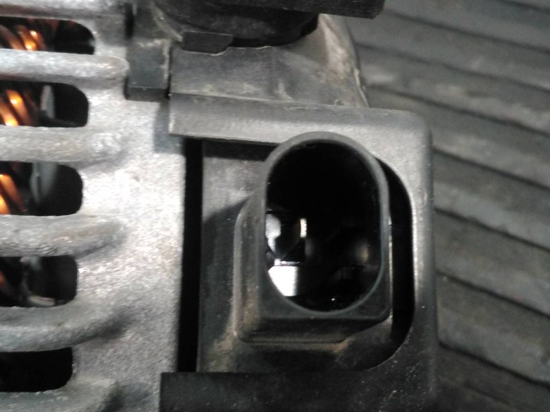 Recambio de alternador para bmw serie x1 (f48) sdrive18d referencia OEM IAM 764013104 1042118182 P3-A4-22-5